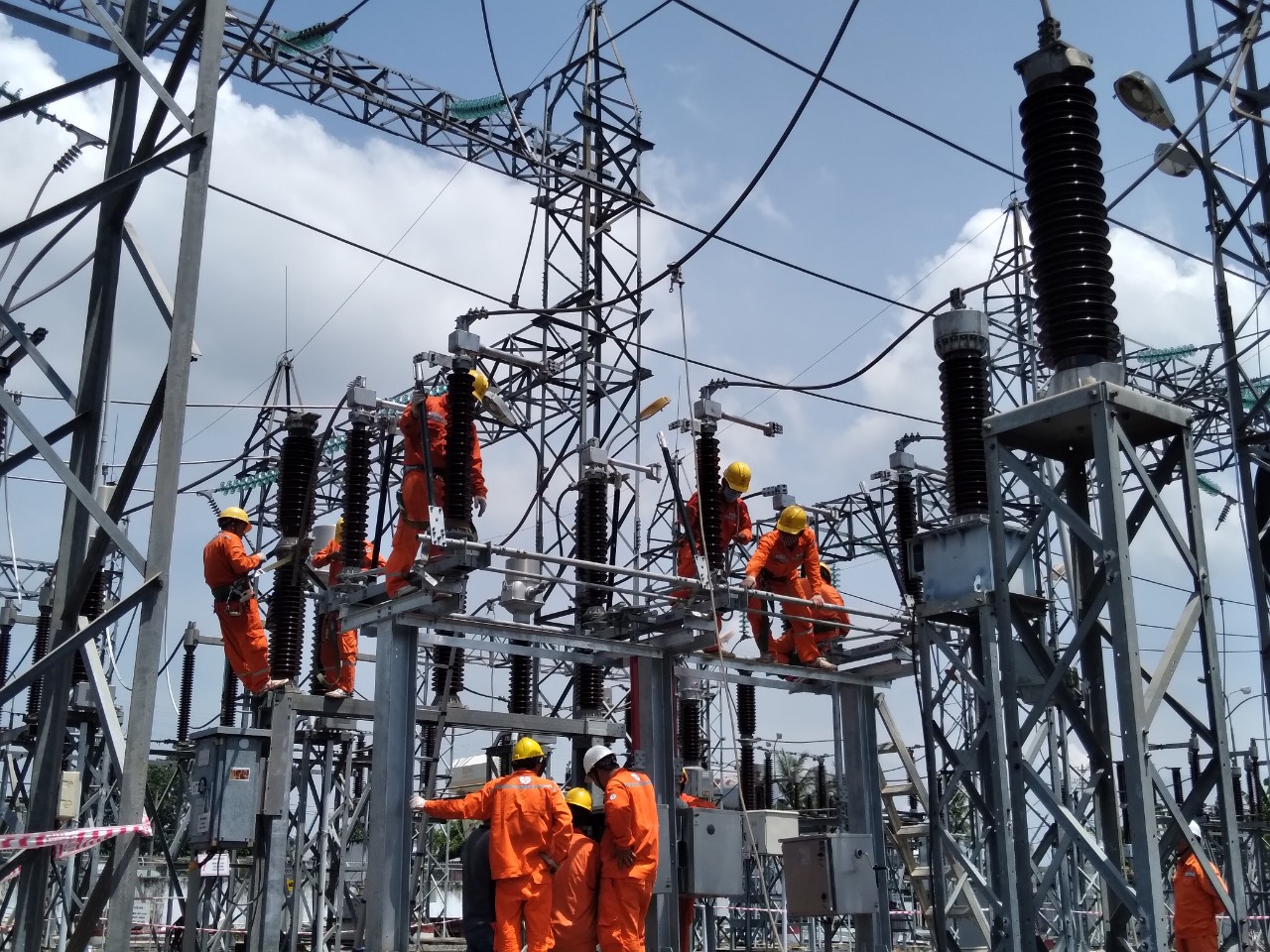 ĐÓNG ĐIỆN ĐƯA VÀO VẬN HÀNH CÔNG TRÌNH: CẢI TẠO, NÂNG CÔNG SUẤT TBA 110/22KV