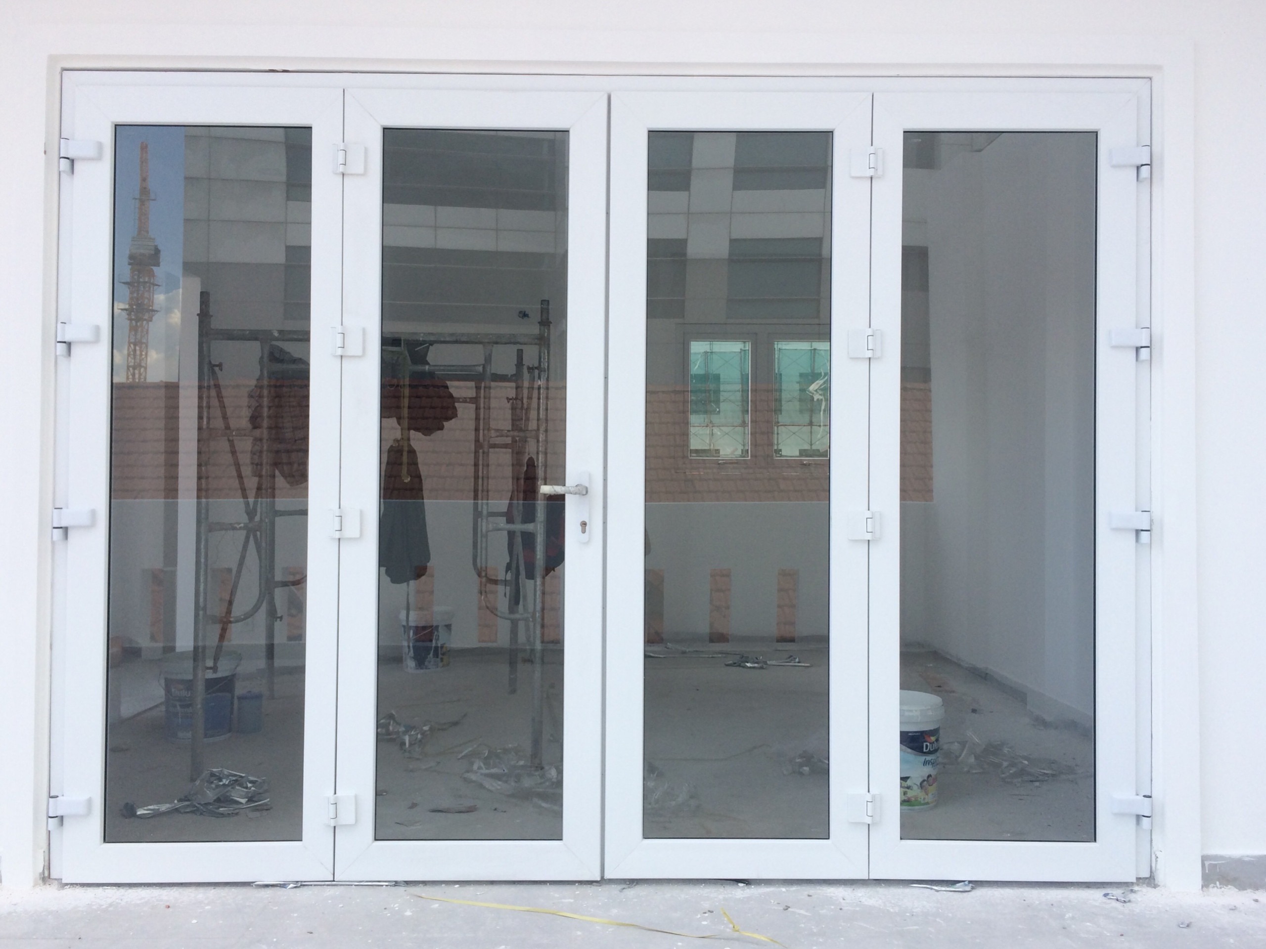 Cửa nhựa lõi thép 4 cánh - CÔNG TY TNHH GIẢI PHÁP KHÔNG GIAN KÍNH LSWINDOW