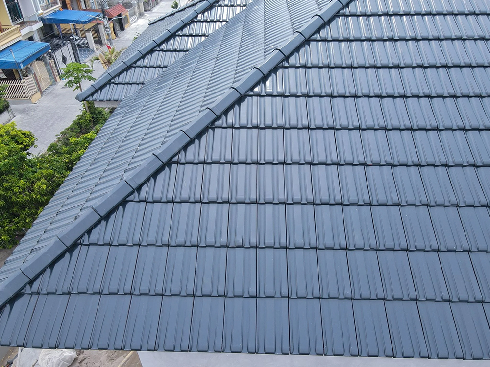 Ngói Euro Type Gốm Đất Việt tráng men 16v xanh tím than